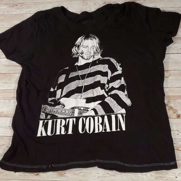 Trashed Kurt Cobain‎ Women's T-Shirt Large FINAL PRICE - Picture 1 of 7